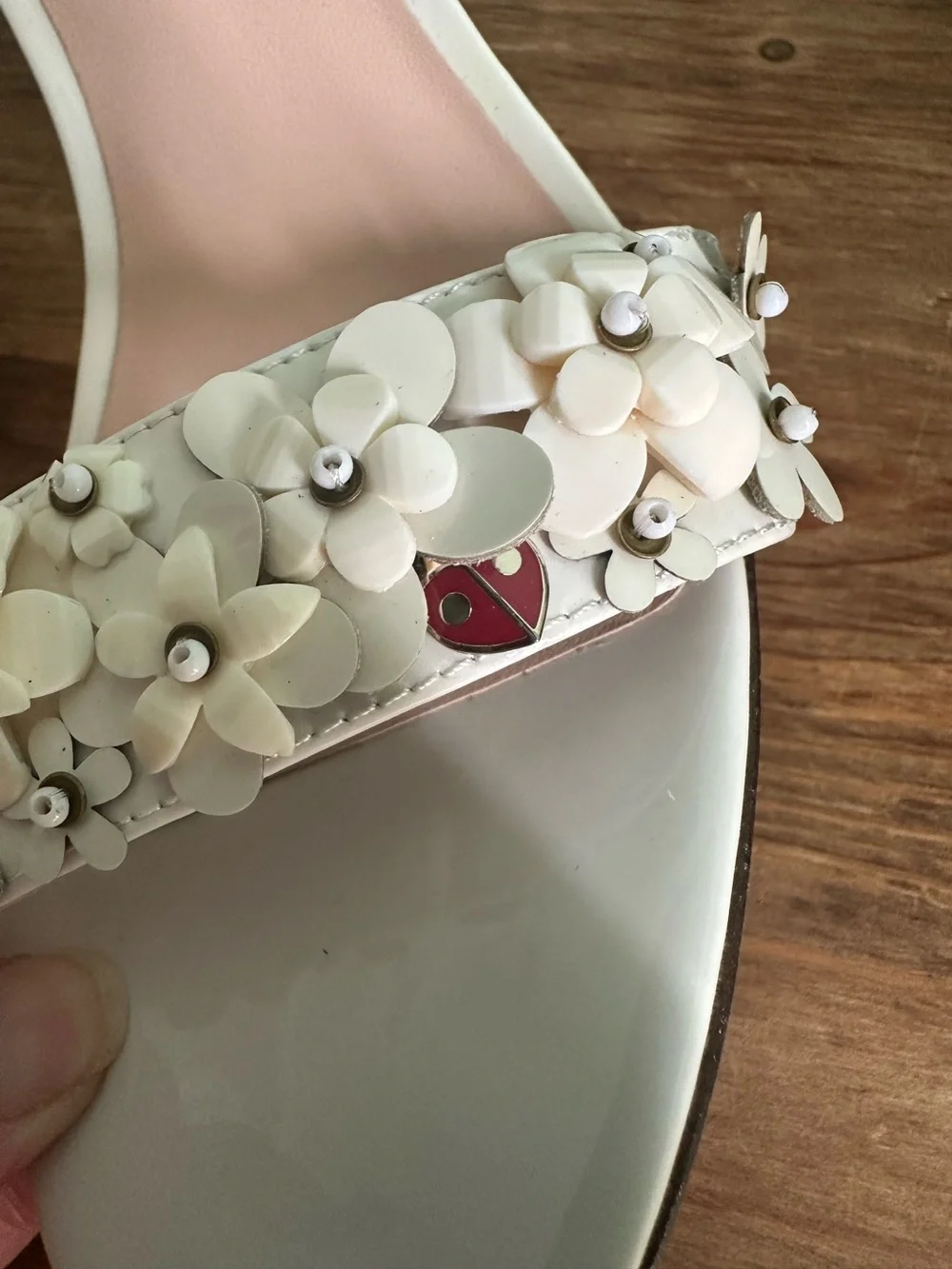 Kate Spade Paradisi Chunky Block Heel Size 9.5 Beaded Floral Optic White NEW
